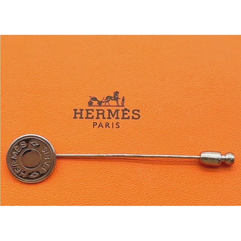 AUTH HERMES Serie Pin Brooch Pin Badge Silver W/Box - Picture 1 of 7
